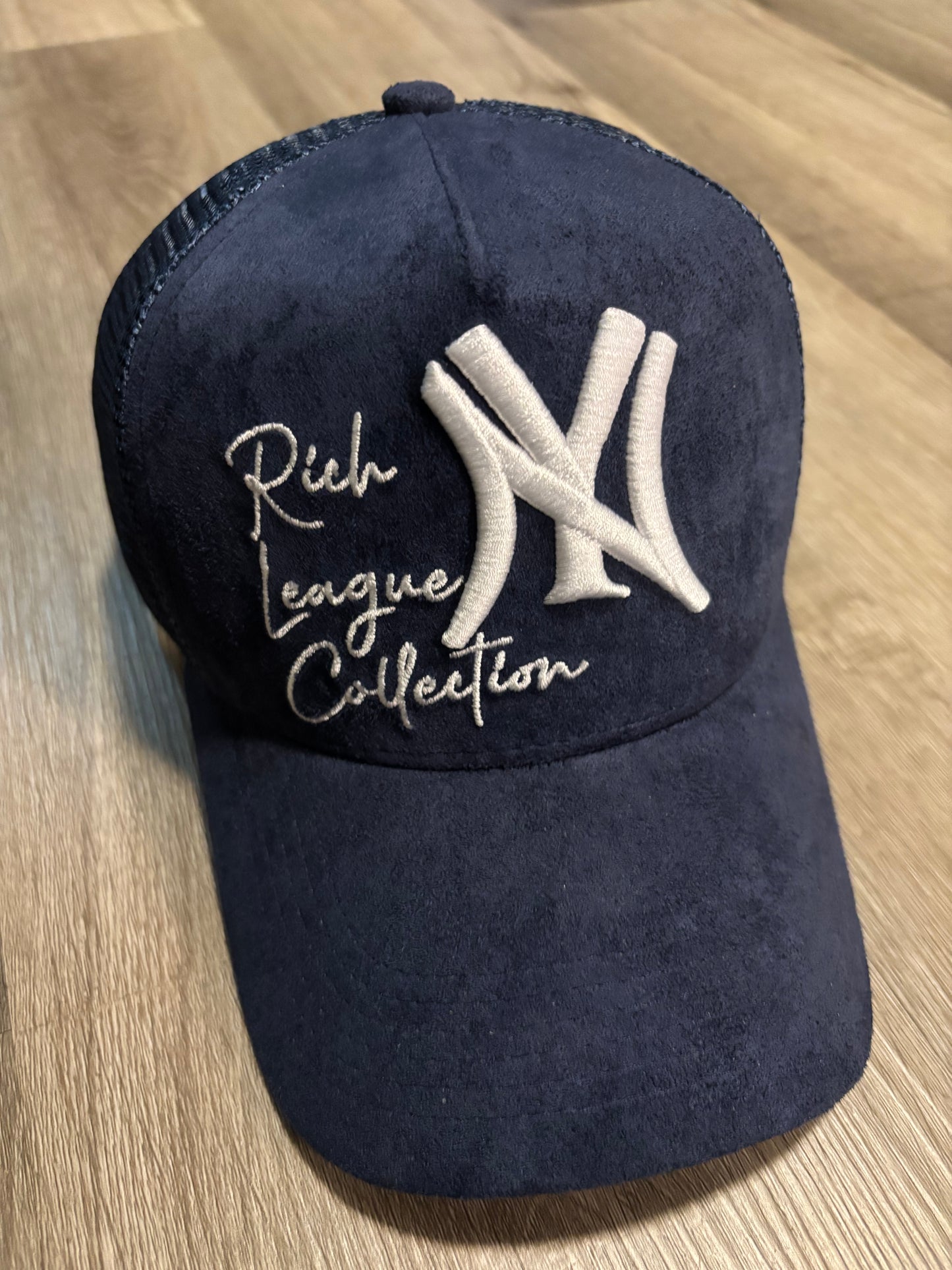 Suede Rich League Collection x NY logo SnapBack navy blue with grey brim
