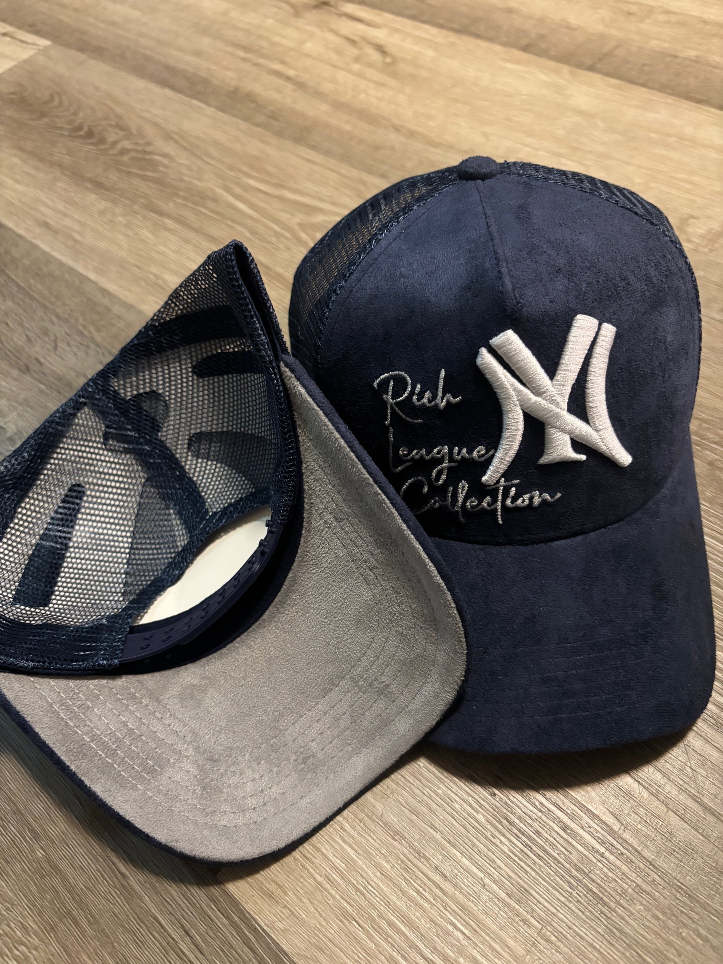 Suede Rich League Collection x NY logo SnapBack navy blue with grey brim